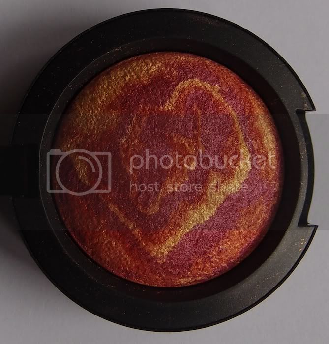 MAC Mineralize Eyeshadow Magnetic Attraction