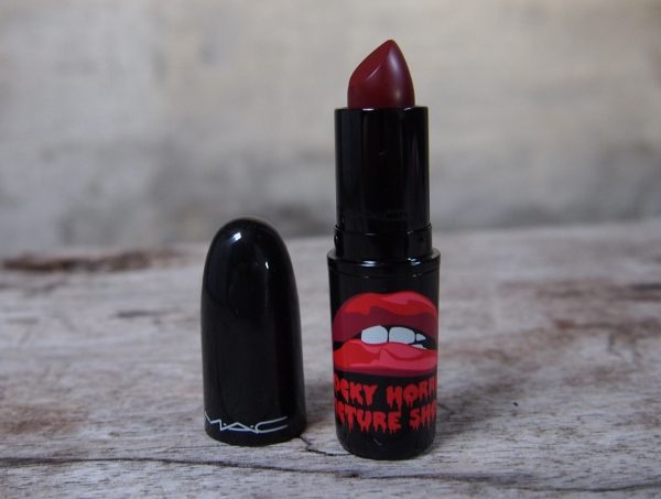 MAC Rocky Horror Lipstick i farven FrankNFurther