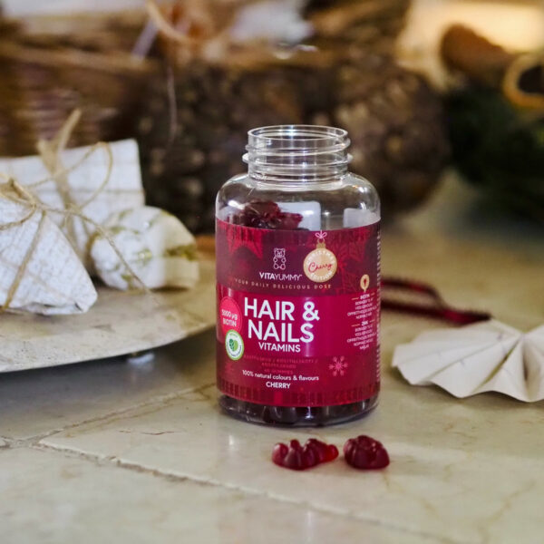 Fredagsfavorit: VitaYummy Hair & Nails Cherry Christmas Edition